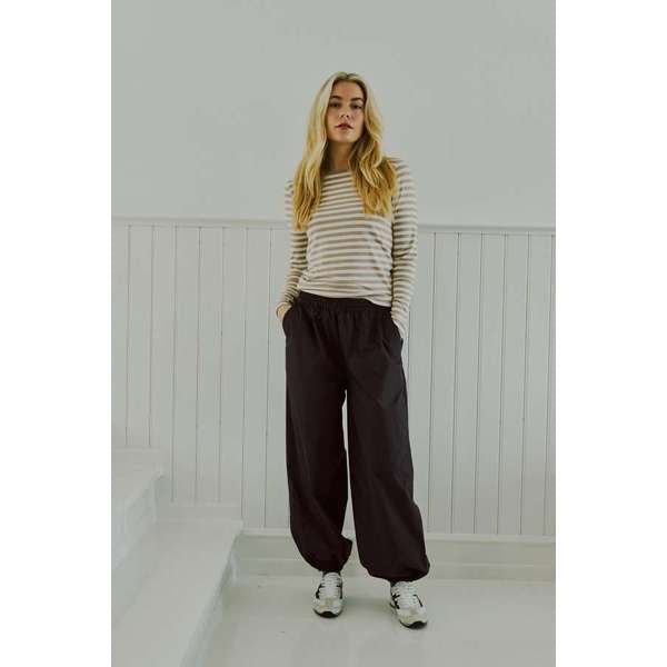 FREEQUENT - BREEZE BUKSER COFFEE BEAN