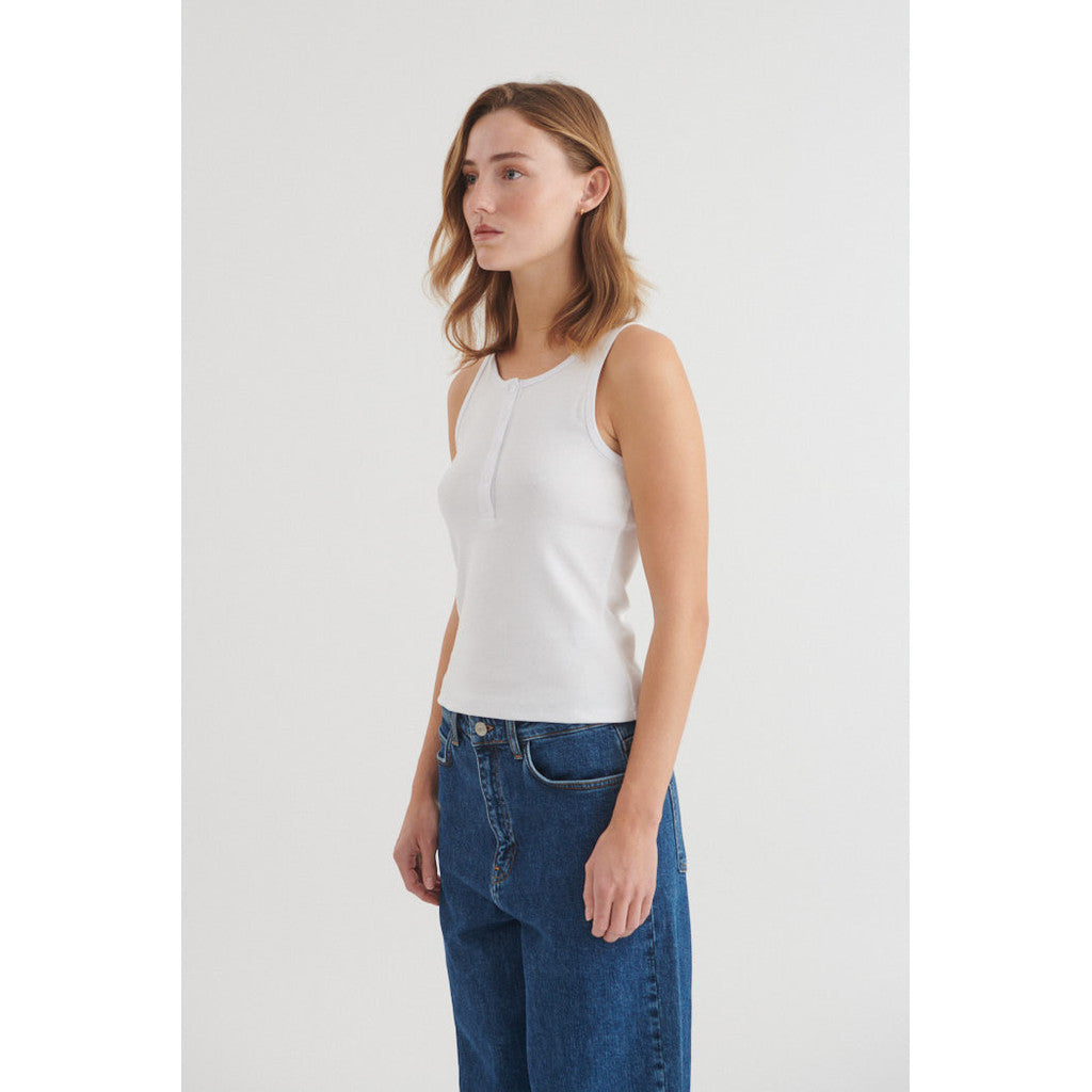 BASIC APPAREL - LUDMILLA GRANDDAD TANK TOP WHITE