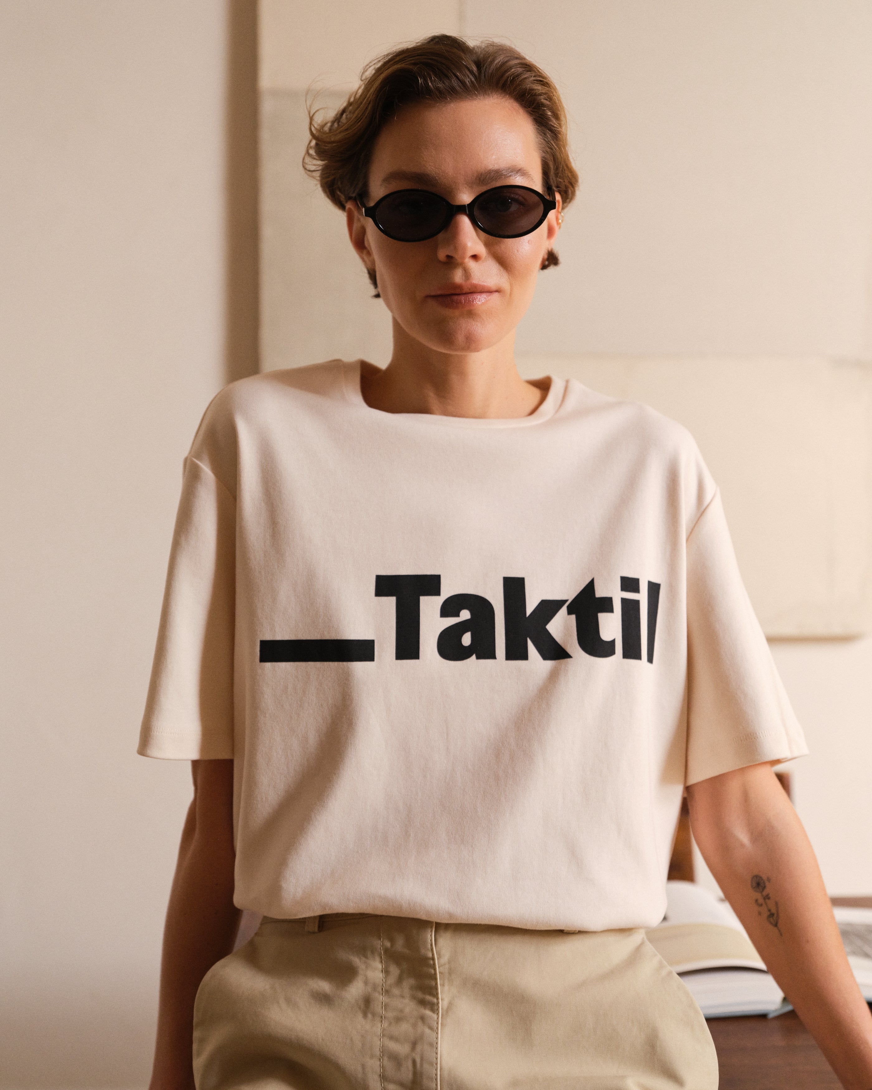 ATELIER TAKTIL - PARIS LOGO T-SHIRT PEARL WHITE