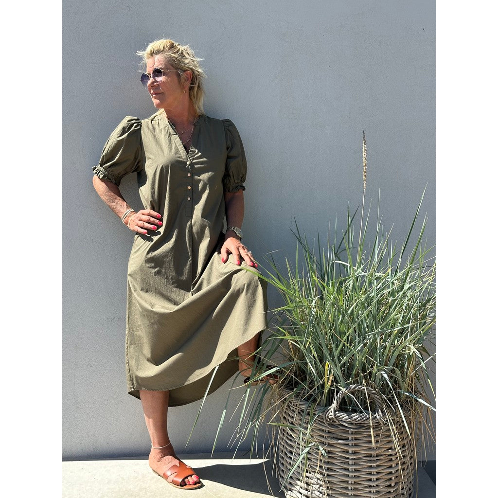 GASPAR - TUNØ POPLIN KJOLE OLIVE
